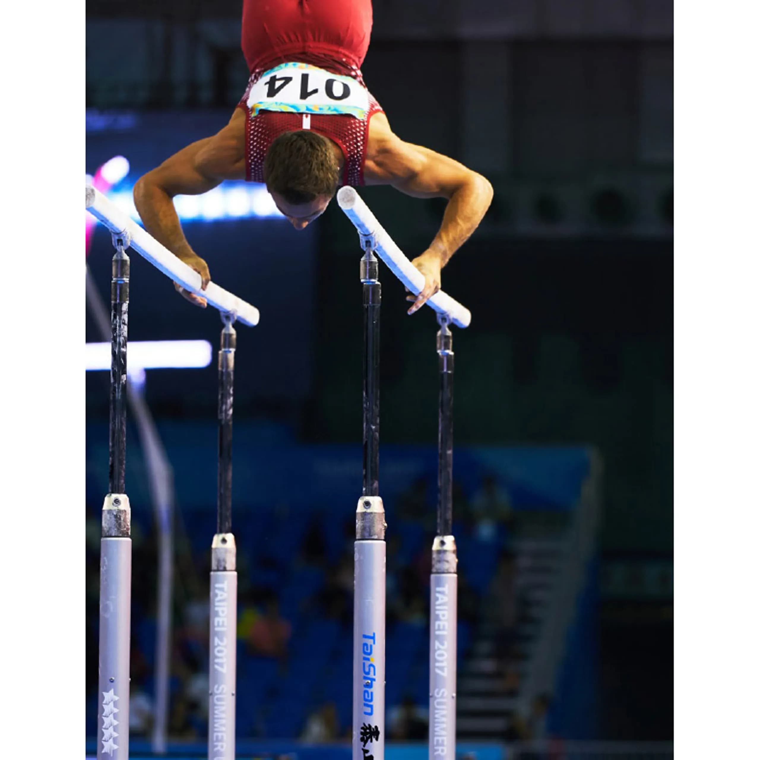Competition-Paralell-Bars