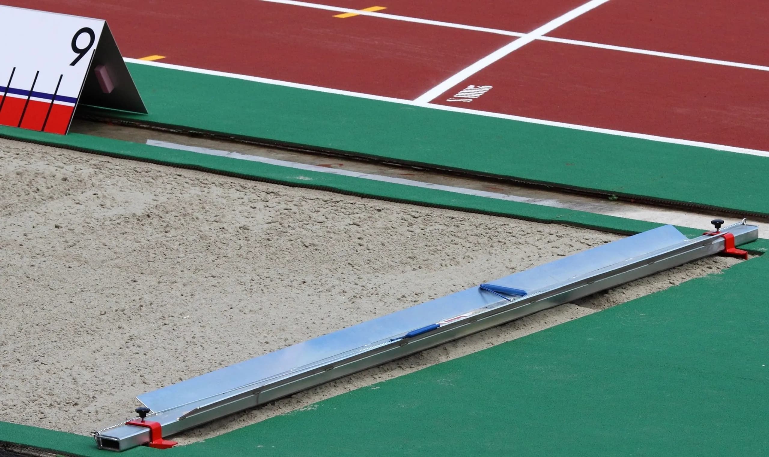 Polanik Sand Leveller